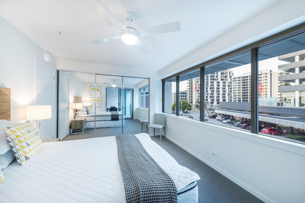 Link Portside Wharf Apartment Hotel Brisbane Szoba fotó